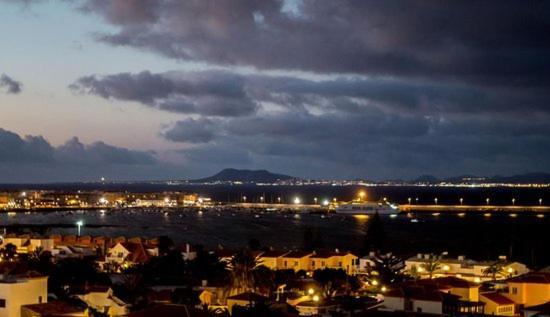 Claro Vandrarhem Corralejo Exteriör bild